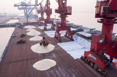 滄州黃驊港吞吐量創(chuàng)紀(jì)錄 礦石與焦炭雙雙突破六千萬噸大關(guān)